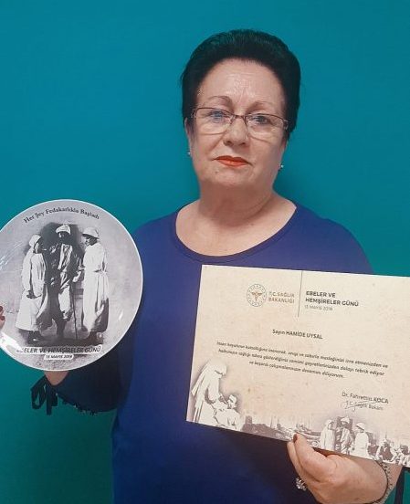 İnsan Hayatı Kurtarmak İçin 47 Yılını Veren Hamide Hemşire