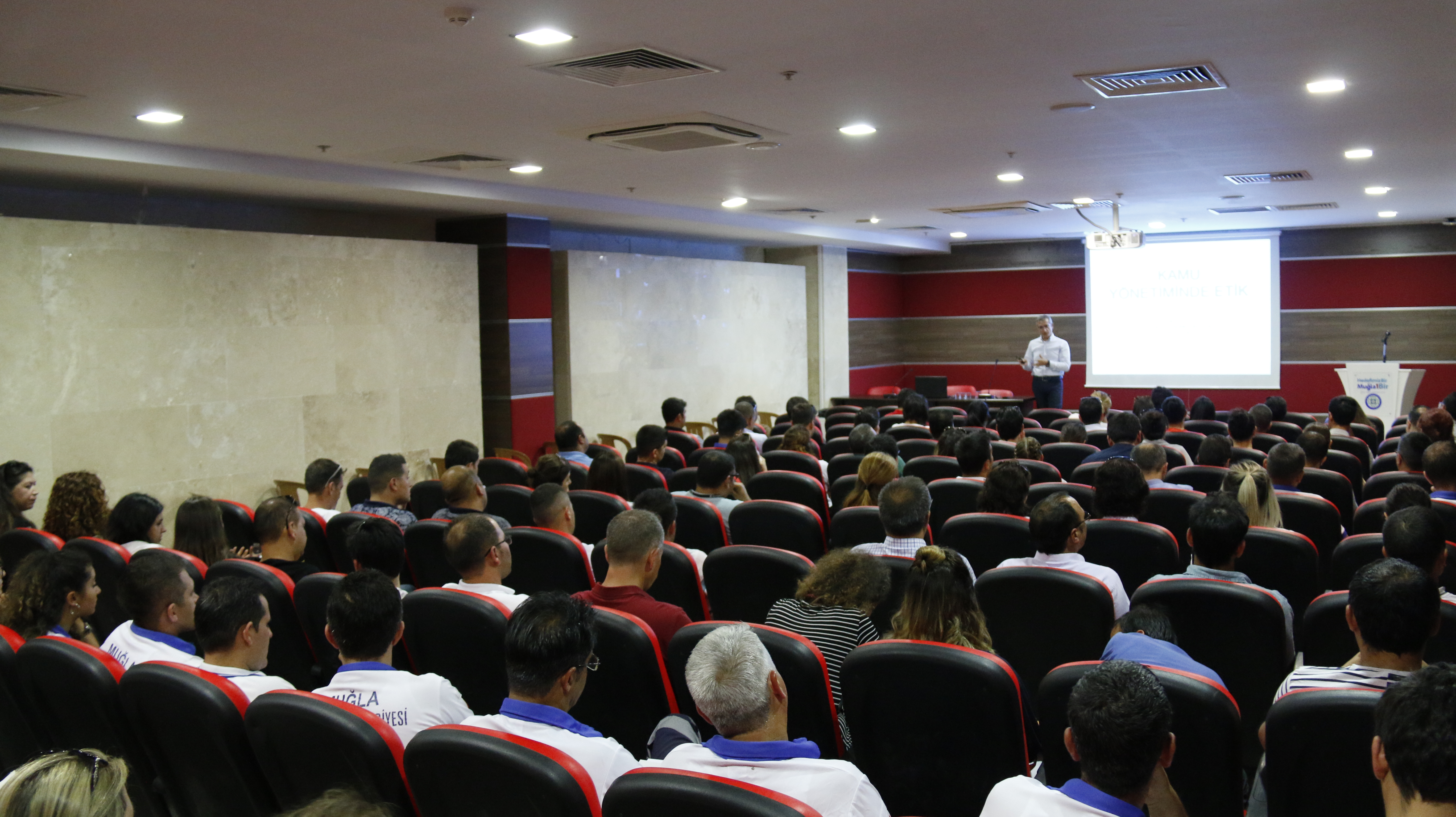 Büyükşehir Personeline Kamu Yönetimi’nde Etik Davranış İlkeleri Eğitimi