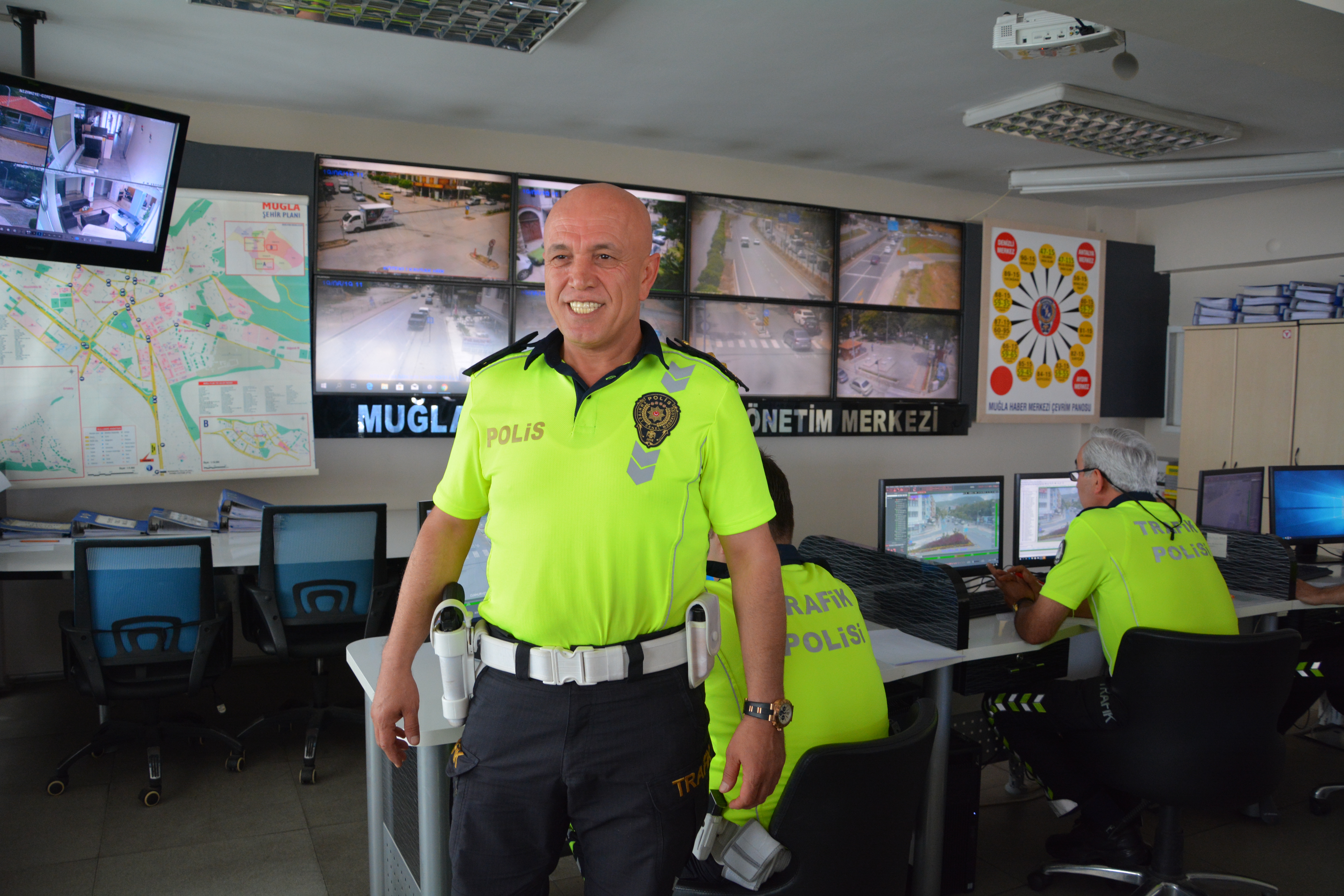 Yayalara Öncelik Vermeyene Ceza, Verene Teşekkür