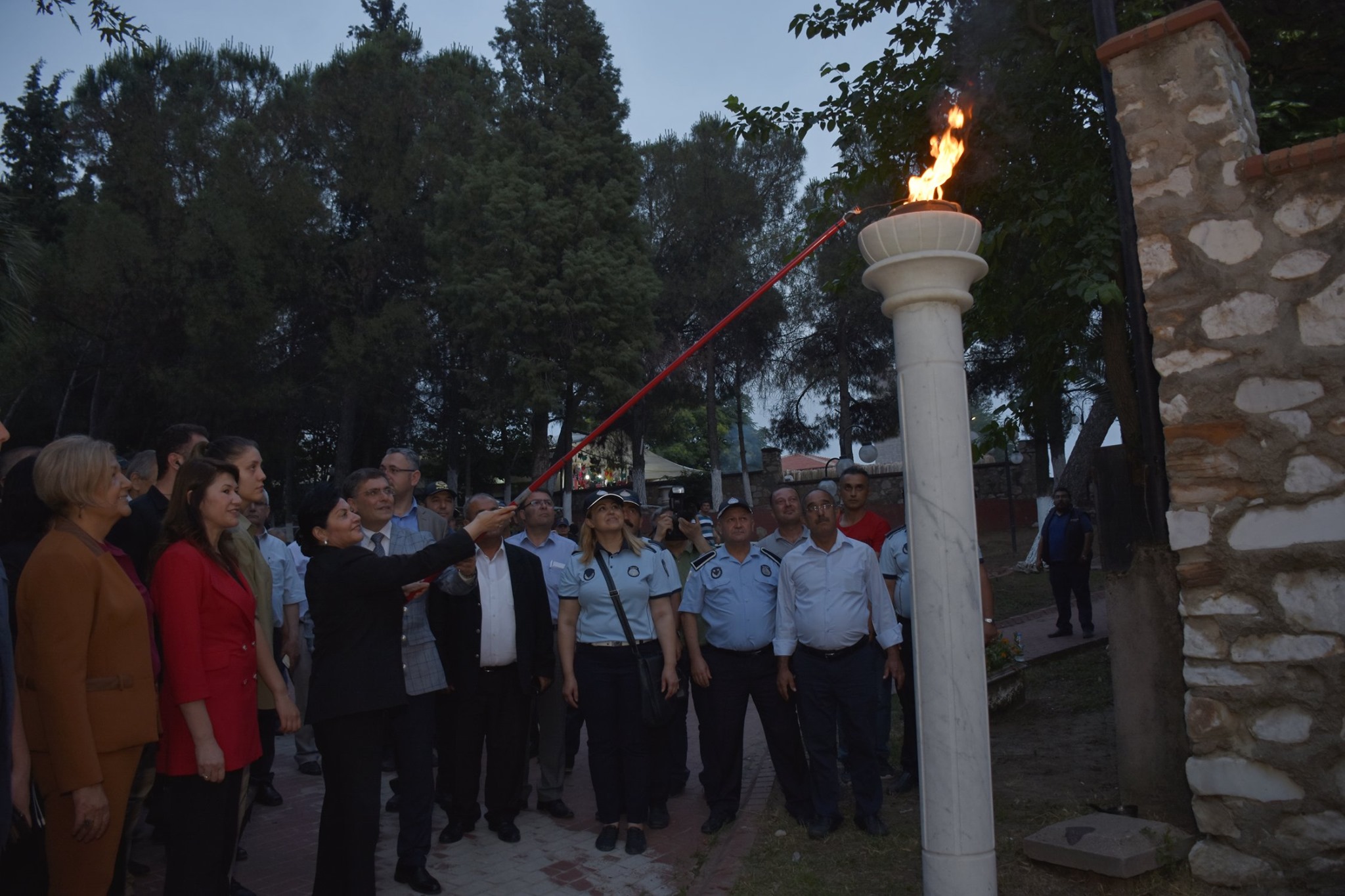 Vali Civelek 18. Yatağan Gençlik Kültür ve Sanat Festivaline Katıldı