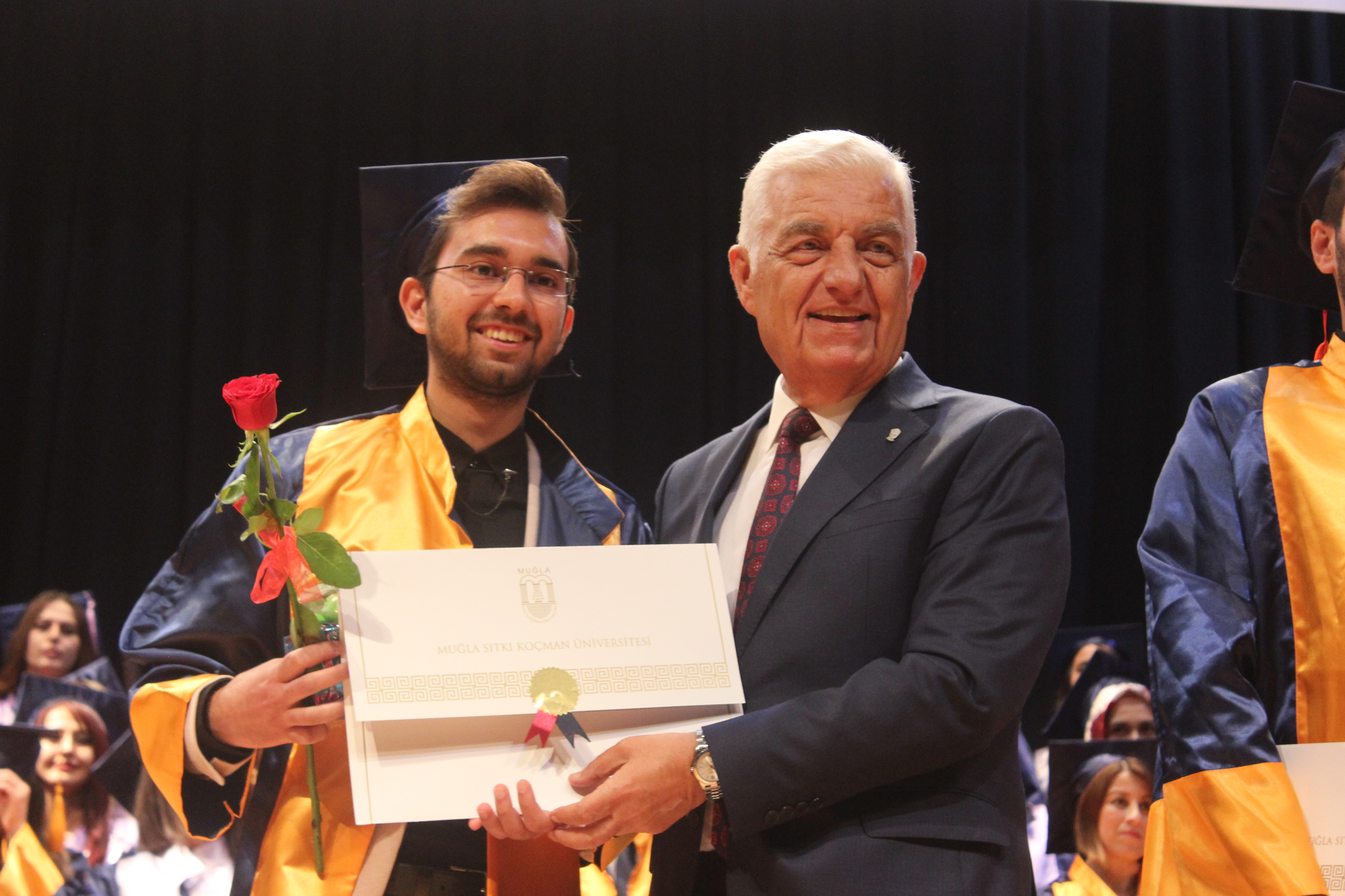 7 Bin 550 Üniversite Öğrencisi Mezun Oldu