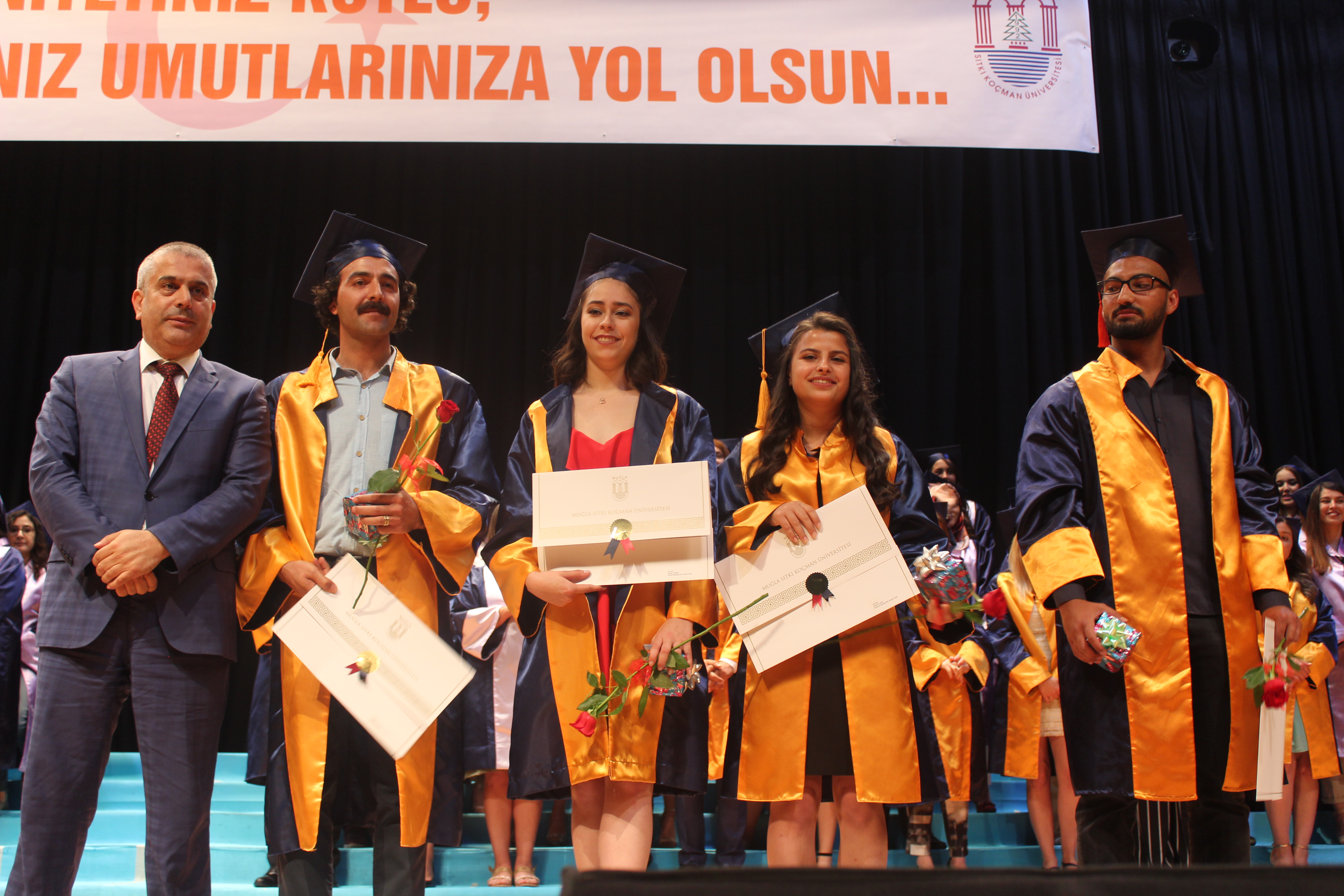 7 Bin 550 Üniversite Öğrencisi Mezun Oldu