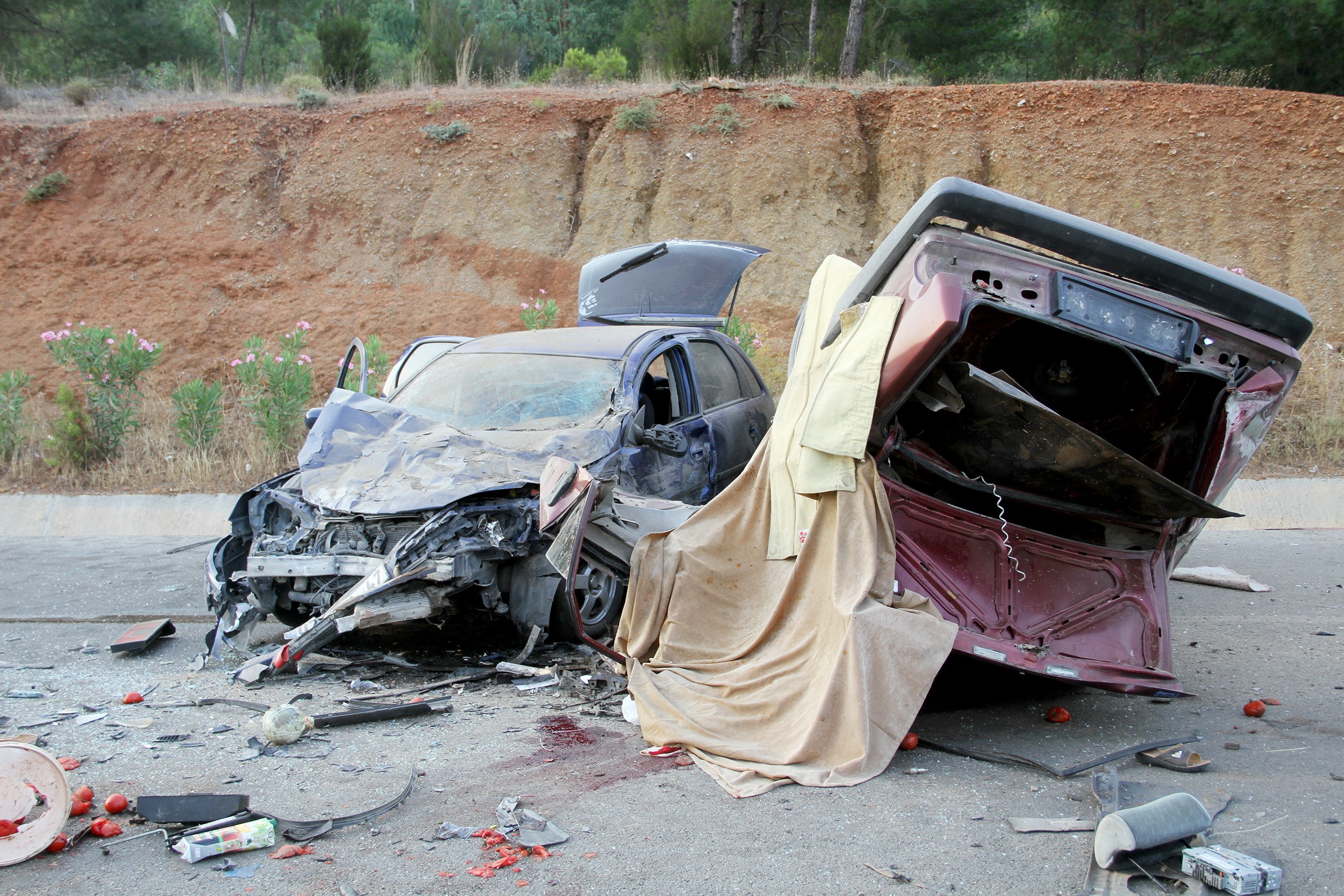 Feci Kazada 2 Kişi Öldü, 6 Kişi Yaralandı&nbsp;&nbsp;
