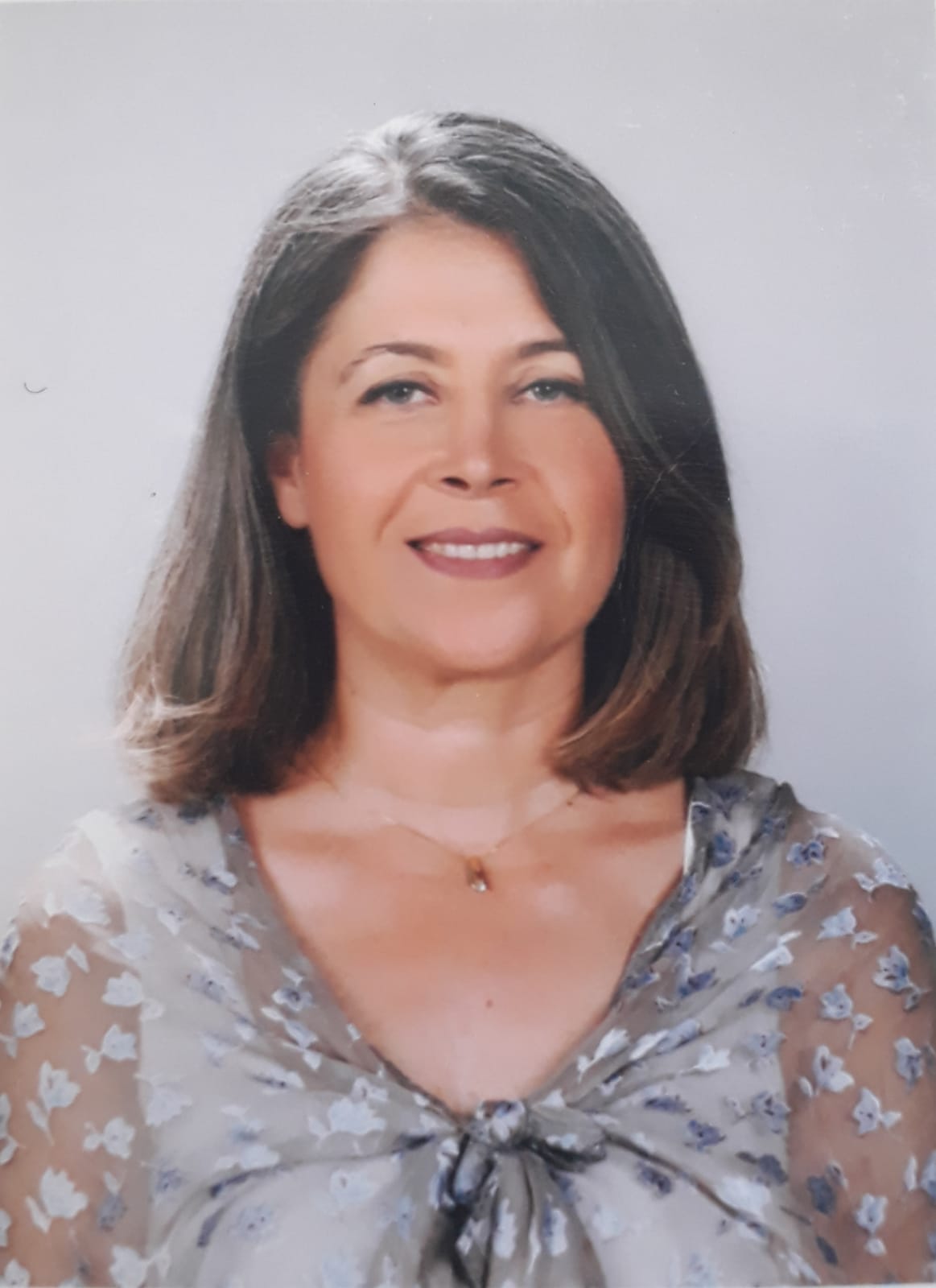 Eşi İçin Lahit Mezar Yaptırıyor