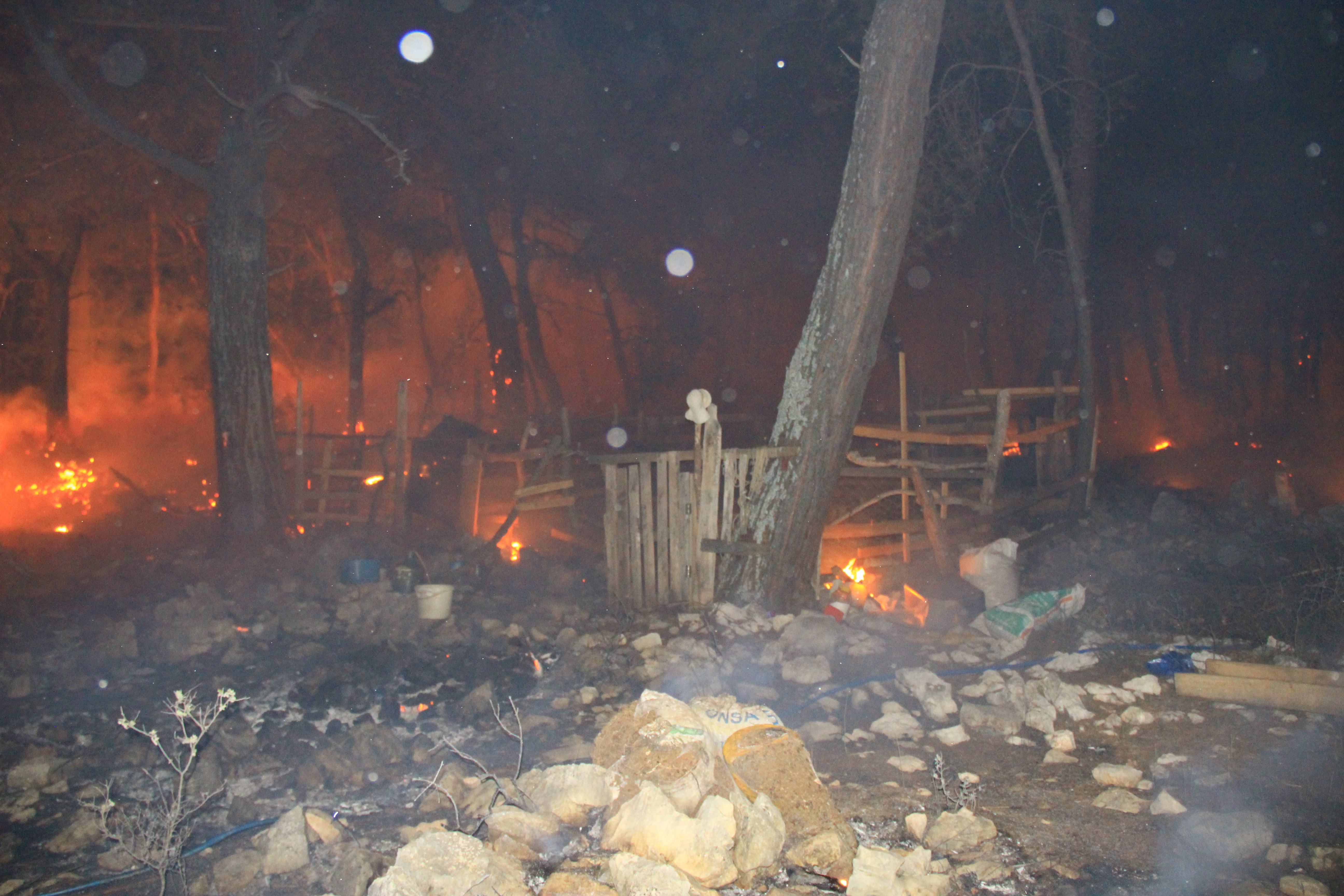 Alevlerin Tehdit Ettiği İki Köy Boşaltıldı  