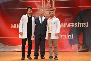 185 Doktor Adayı Beyaz Önlük Giydi