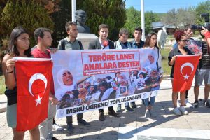 'Evlat Nöbetine' Üniversite Öğrencilerinden Destek