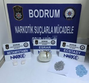 Polisten Kaçarken Kaza Yaptı