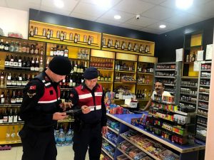 Jandarmanın ‘Huzur ve Güven’ Uygulamasında 31 Şahıs Yakalandı