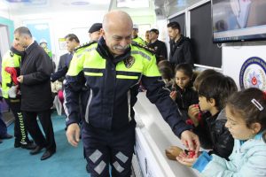 Muğlalı Öğrenciler “Mobil Trafik Eğitim Tırı” İle Bilgilendi