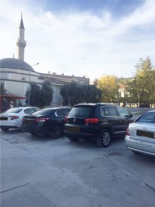 Kaldırımları İşgal Eden Araçlara Sosyal Medyadan Tepki