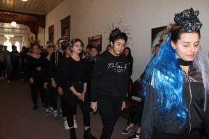 Önce Eğitim Aldılar Sonra Şov Yaptılar