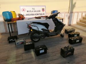 Hırsızlık Zanlısı 3 Kişi Tutuklandı