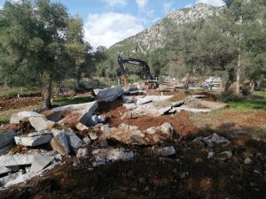 Kontrolsüz Yapılaşmalar Bir Bir Yıkılıyor