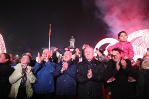 Muğlalılar Yeni Yıla Cumhuriyet Meydan’ında Girdi