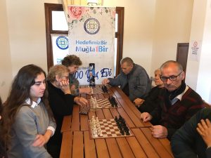 Kuşaklar Satranç Turnuvasında Bir Araya Geldi