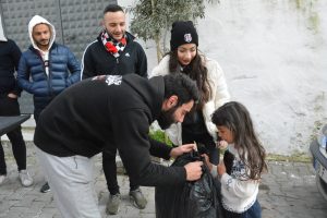 Noel Babanın Giremediği Sokaklara ‘BEŞİKTAŞ’ Girdi