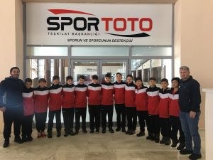 Türdü Yarı Finalde