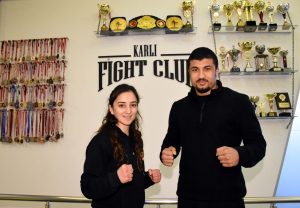 Kadınlar, kick boksla 'hareketli' yaşıyor