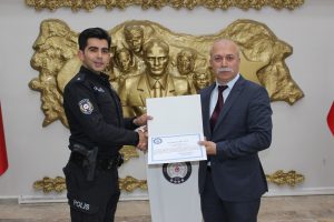 Çeteyi çökerten ekibe başarı belgesi