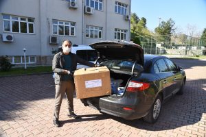 Vatandaşlara ücretsiz maske dağıtımına başlandı