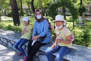 Menteşe sokakları çocuklarla doldu