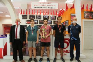 Sporcular, 15 Temmuz şehitleri anısına yarıştı