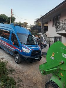 Genç kız av tüfeğiyle intihar etti