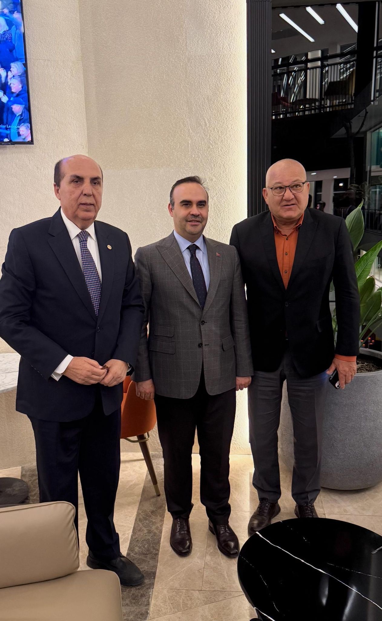 9Bac12F6 9469 46E3 A4B1 142Da7F03E8E