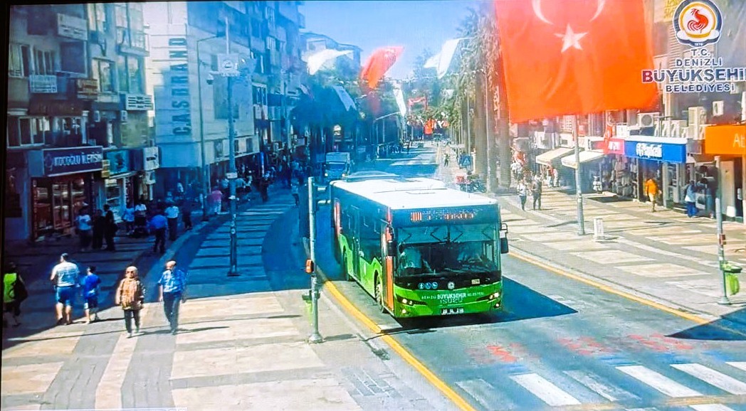 A W527999 01