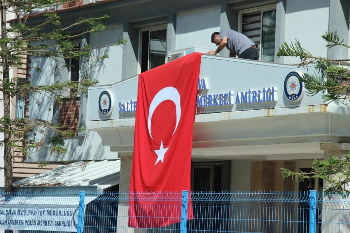 Aw533913 01 1