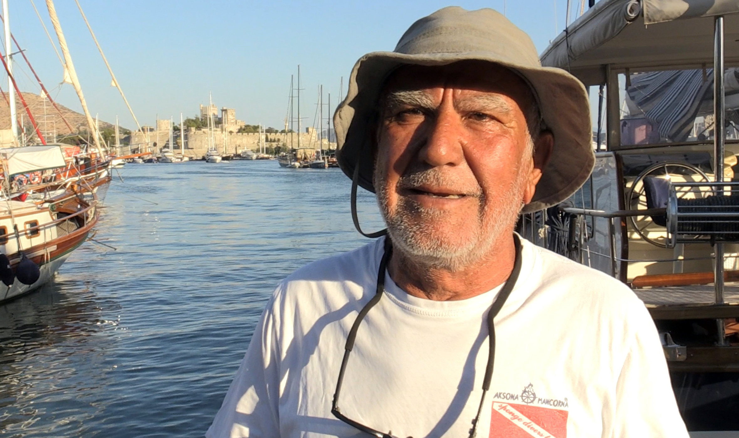 aa-20220721-28466726-28466724-bodrum-sungerciliginin-yasayan-efsanesi-aksona-mehmet.jpg