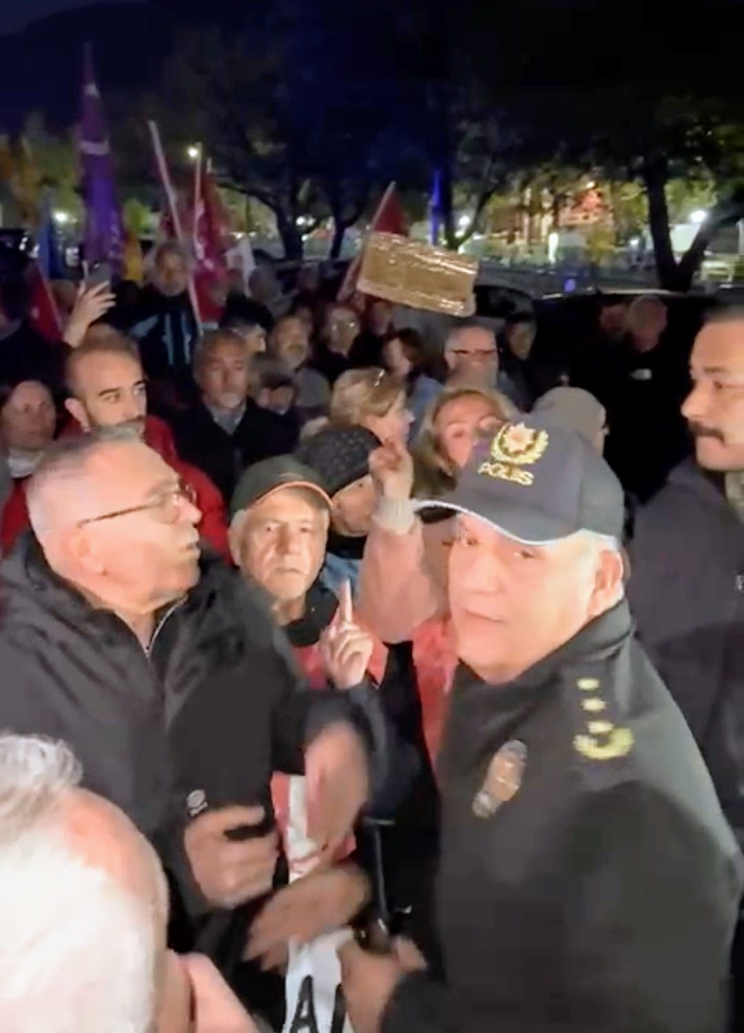 Whatsapp Image 2025 03 20 At 20.51.06 (1)