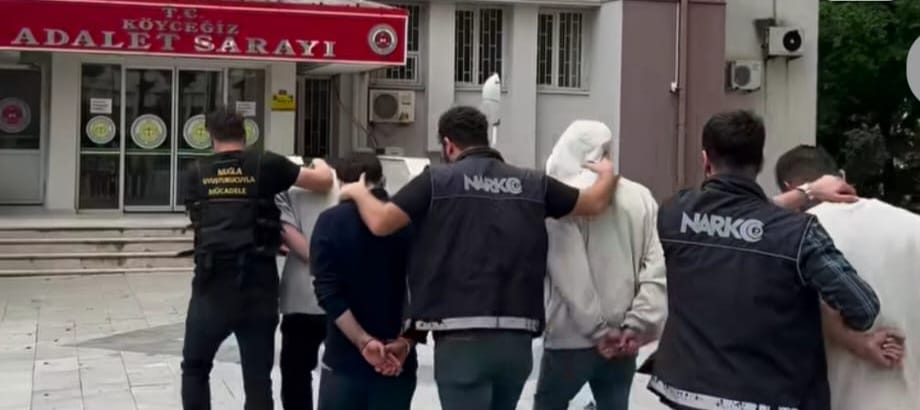 A A 20250425 37746355 37746354 M U G L A D A V I L L A D A O Z E L D U Z E N E K L E K E N E V I R Y E T I S T I R E N 4 S U P H E L I Y A K A L A N D I