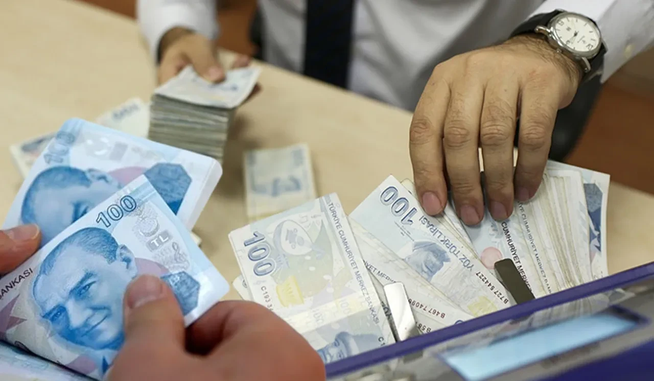 Ssk Bag Kur Ve Tum Emeklileri Ilgilendiriyor Emekli Promosyonu Icin Bankalar Vites Yu 3211866 202504041126 4