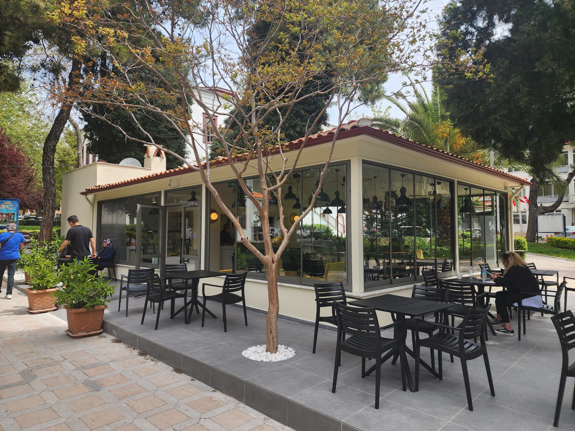 Whatsapp Image 2025 04 22 At 12.31.15 (1)