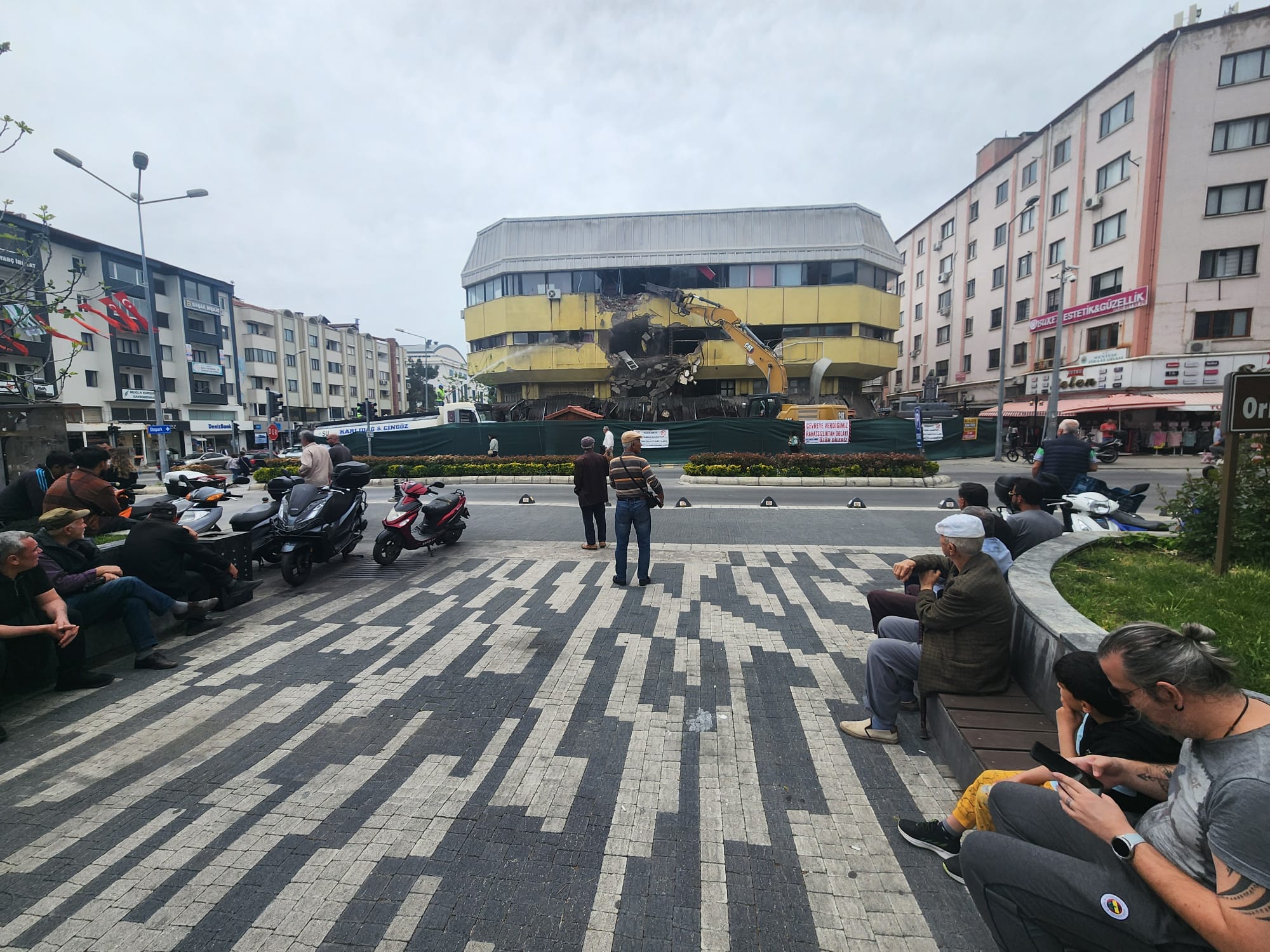 Whatsapp Image 2025 04 22 At 13.45.03 (1)