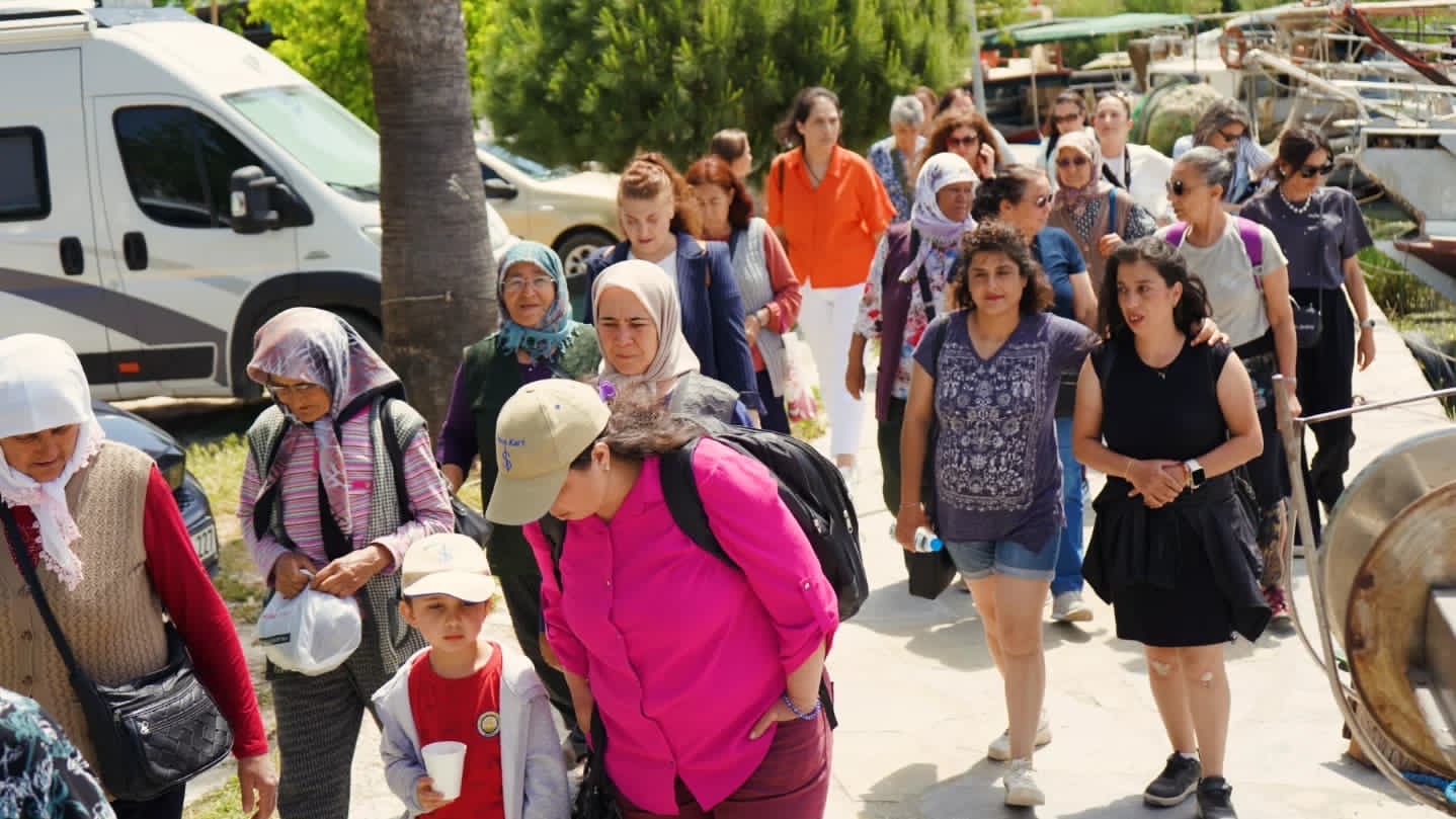 4563A24B B4Bb 42A6 9528 06F17Edab86C