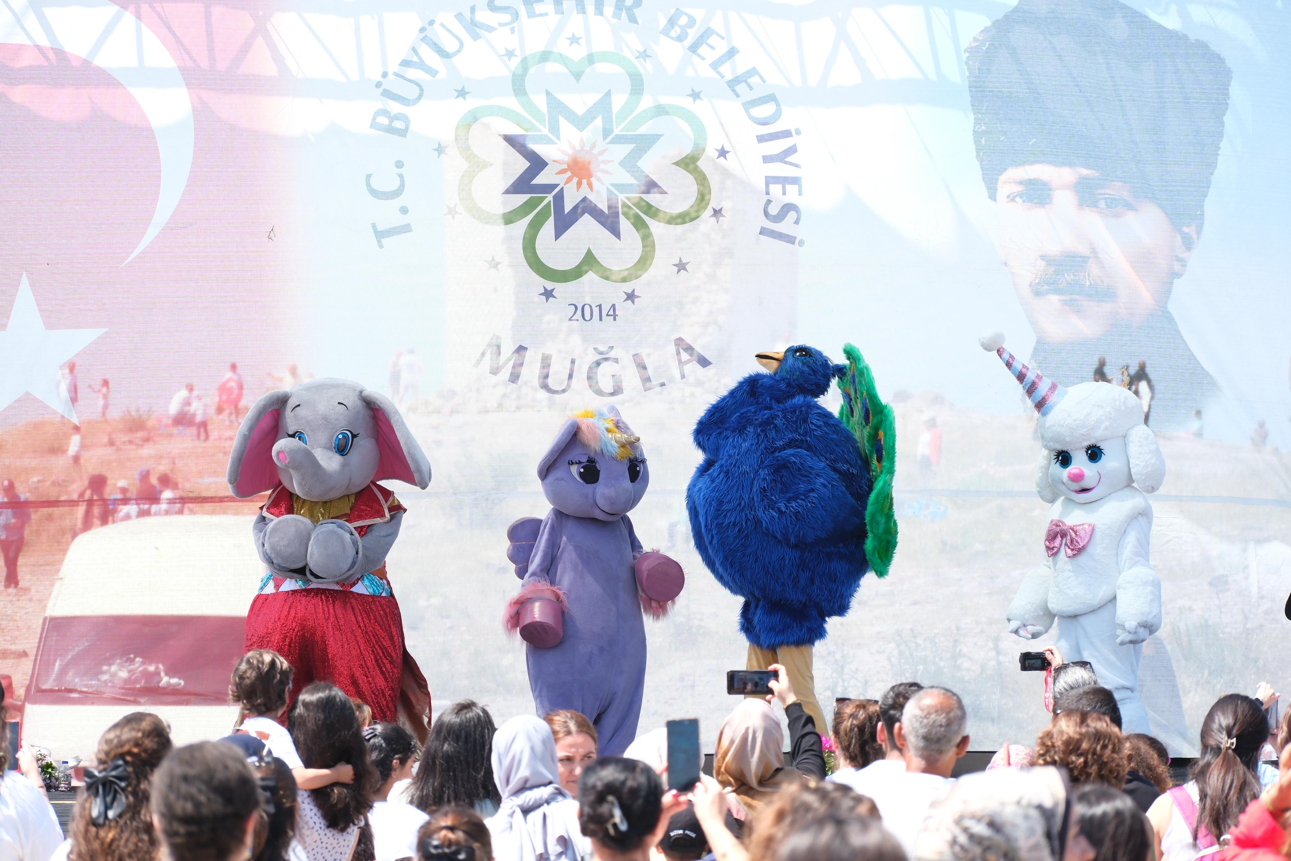 A A 20250511 37917925 37917921 B O D R U M D A 20 U C U R T M A F E S T I V A L I