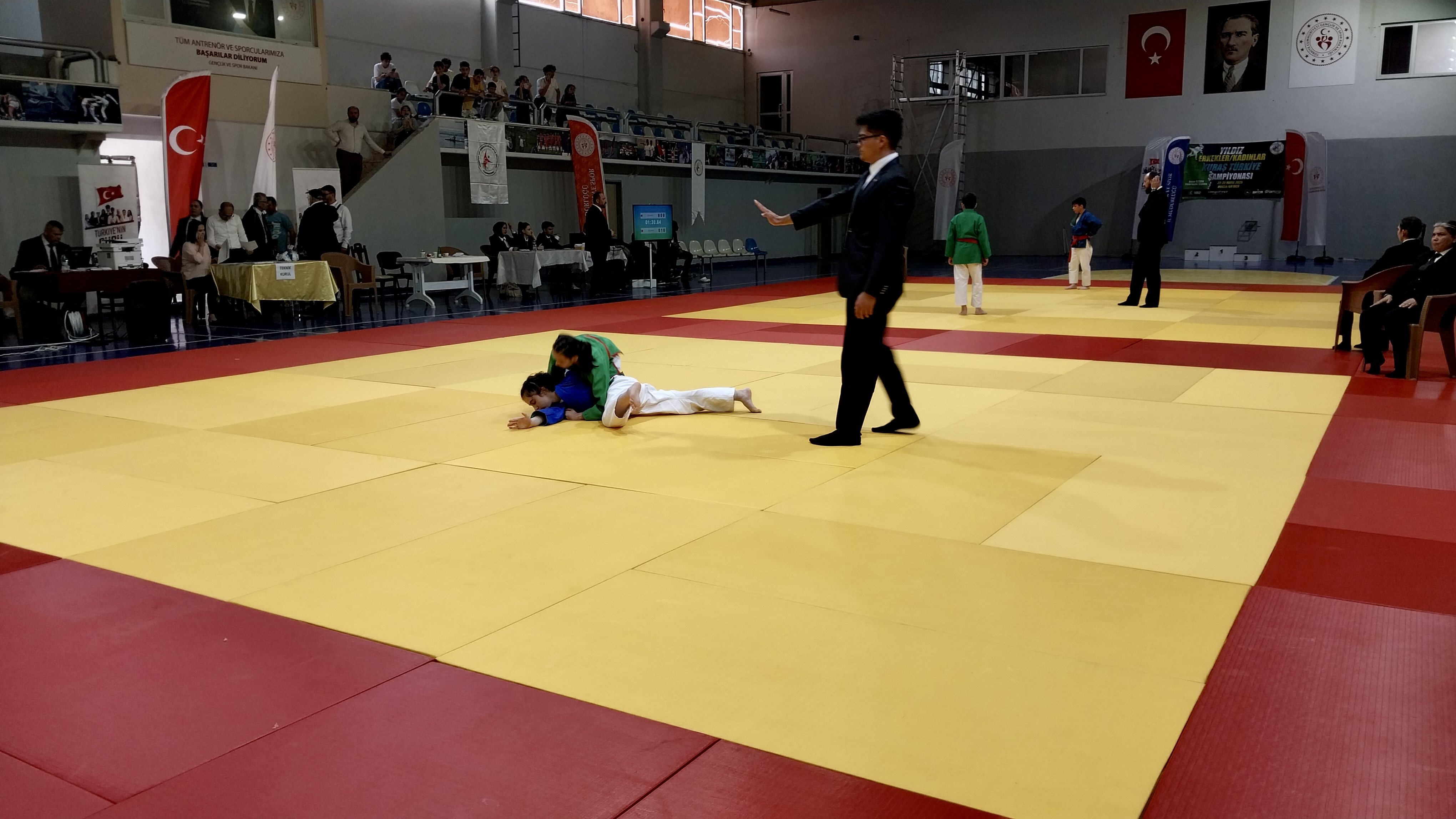 A A 20250525 38076295 38076293 Y I L D I Z L A R T U R K I Y E K U R A S S A M P I Y O N A S I M U G L A D A Y A P I L D I