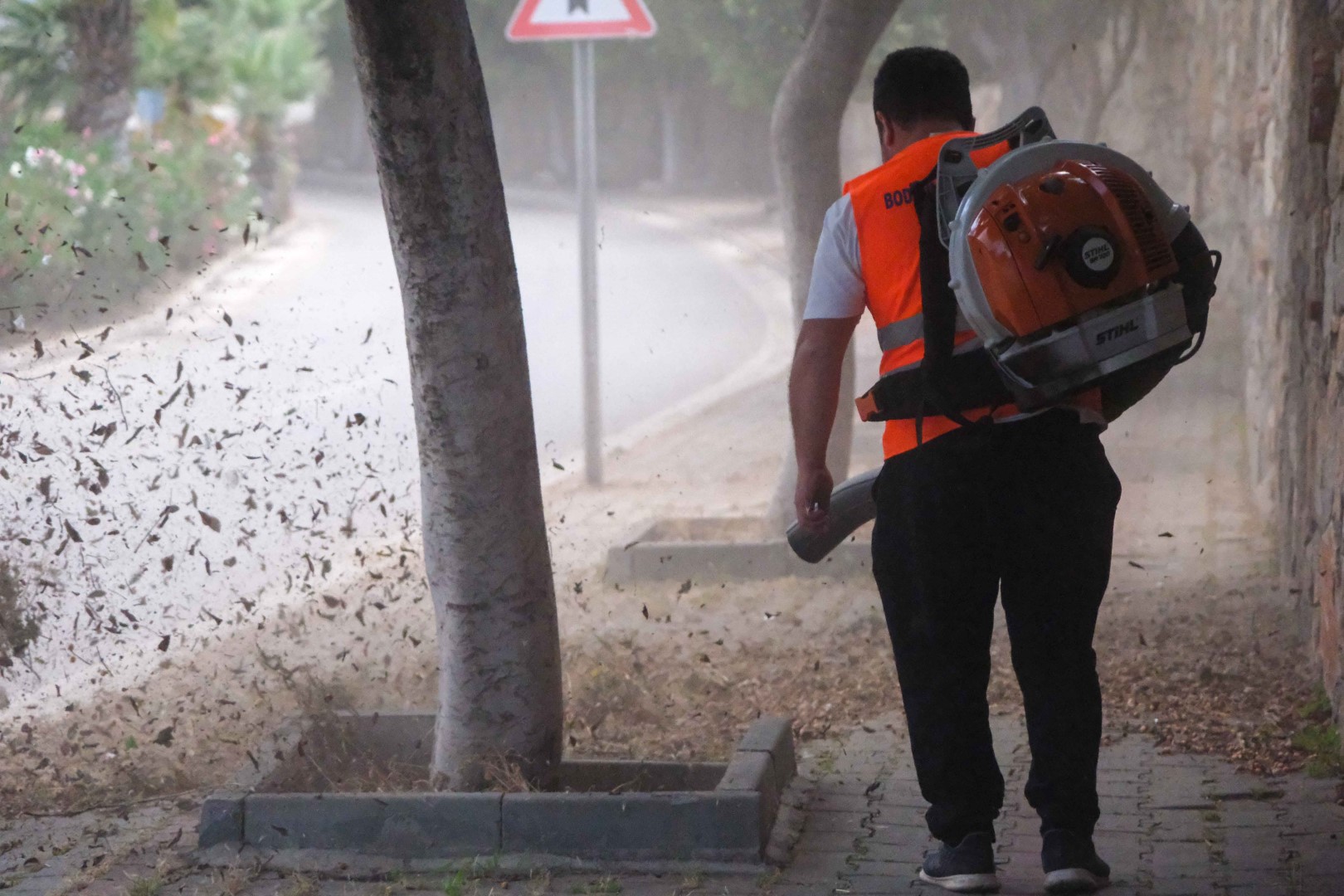 Bodrum Bel Parkvebahceler Temizlik Calismalari (5)