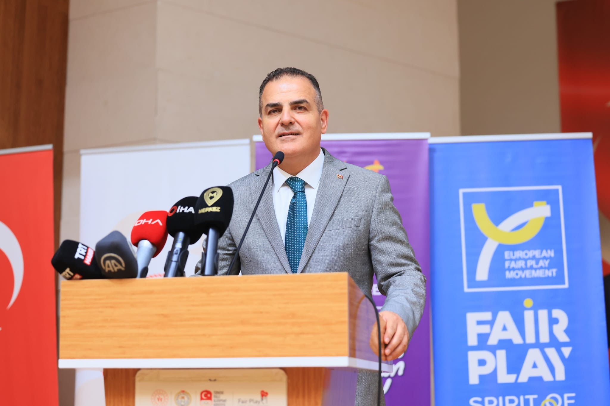 019Cb7Fd 4D47 41E4 Ad4B 4Cf7Dc7197B3