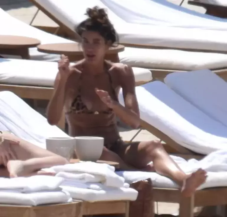 6853A007800566F0Ba3Ec049