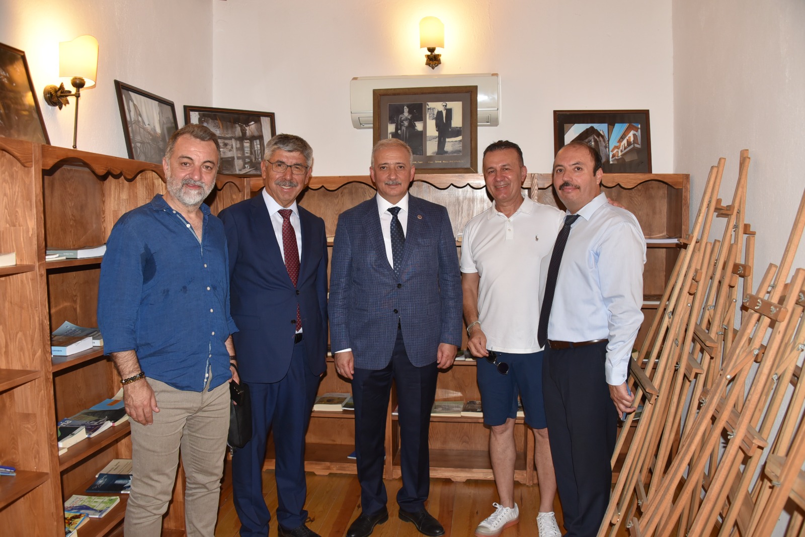 Aef90Ba4 E818 44B7 A825 B49Bf8415B6E