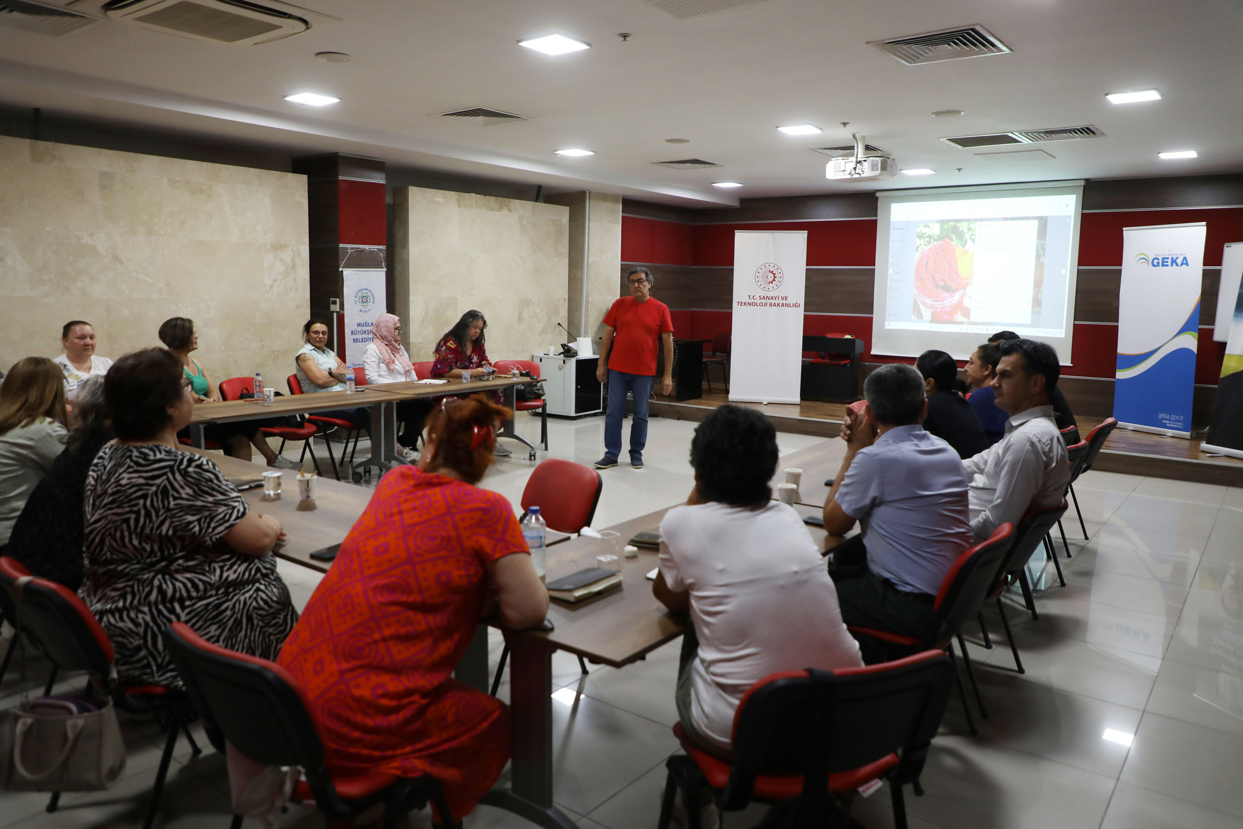 Büyükşehirden Üreticiye E Ticaret Eğitimi (2)-1