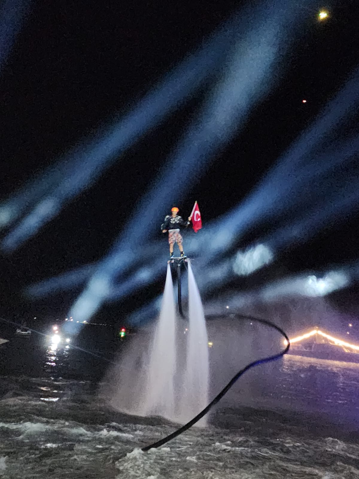 64Ccc800 B125 47D4 9A06 841E4E1E2326