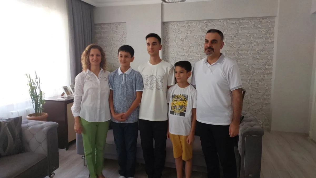 687B5514B3A77973 W1200Xh675