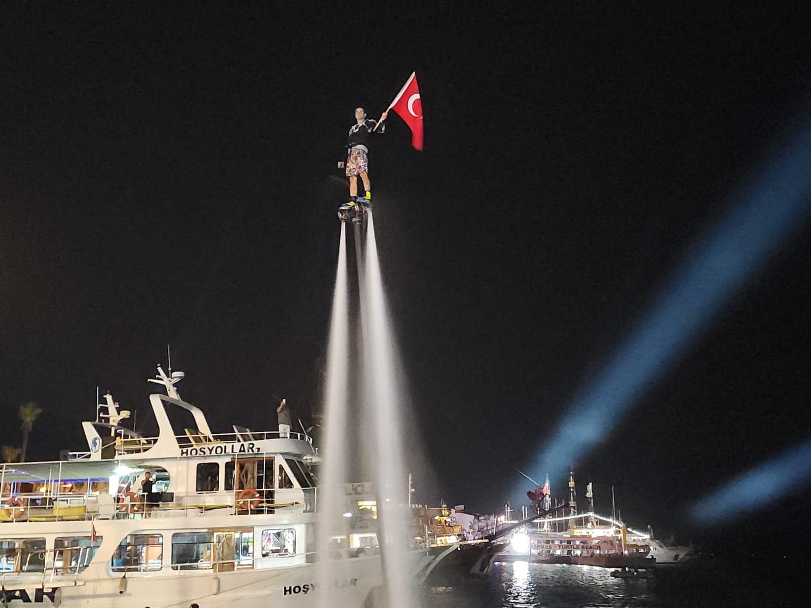 C5F39713 Aa4B 4F8C 855B Fbd313415533