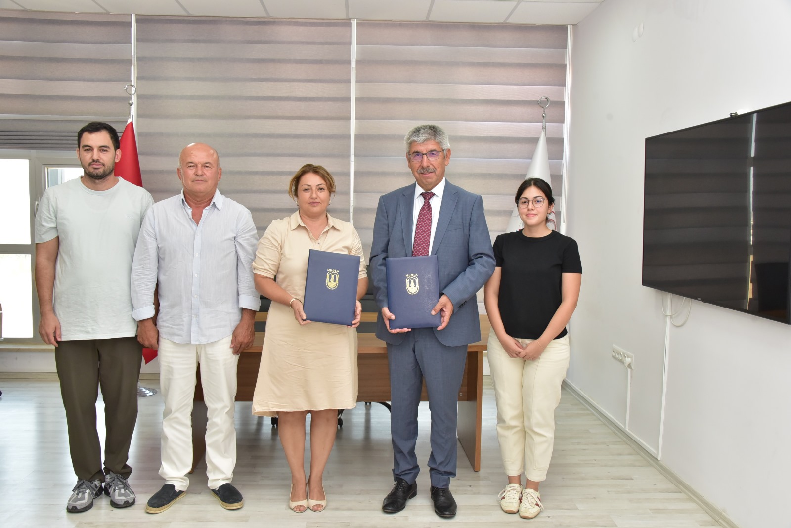 11B55E6B 8216 4856 8402 7De86052Ad69