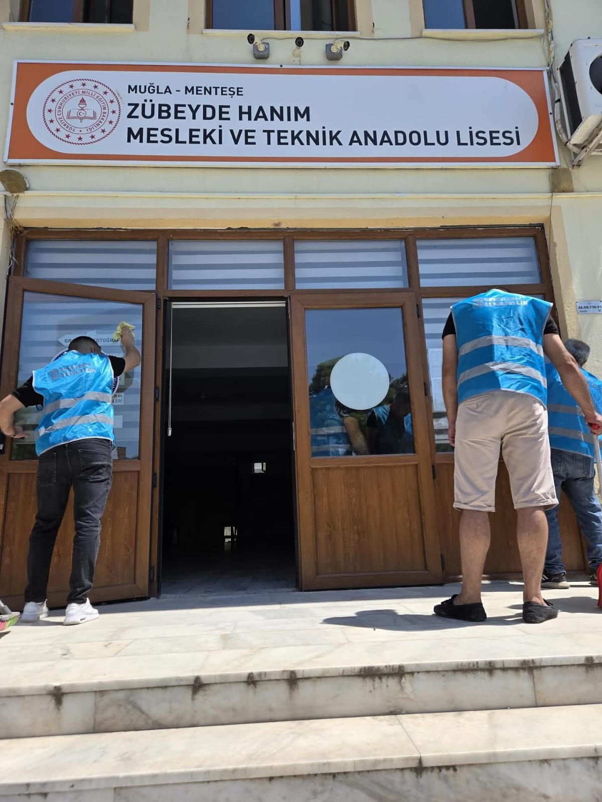 Whatsapp Image 2025 08 14 At 18.44.49-1